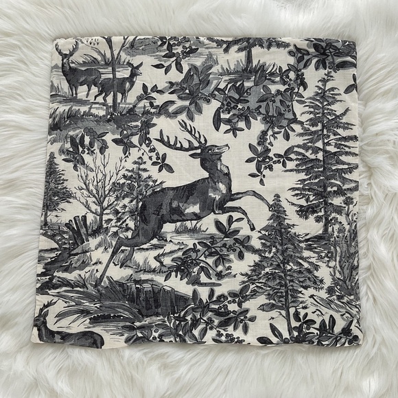 Pottery Barn Black Gray Alpine Toile Reversible Stag Deer Plaid Pillow C… - Picture 1 of 9
